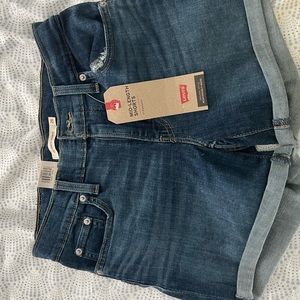 New with tag Levi Jean shorts
